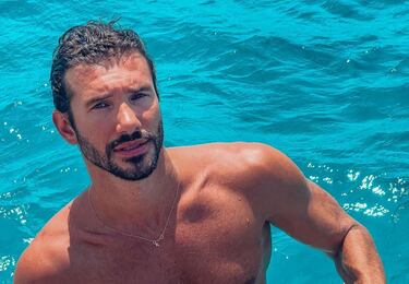 Este modelo italiano, de origen ucraniano, es un apasionado del mundo de la moda y del cuidado de su cuerpo, así lo demuestra su portentoso tono físico. Es un asiduo de los reality shows y ya participó en la versión italiana de 'La isla de las tentaciones'.