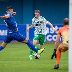 Marcelo Flores y Alonso Aceves arrancaron como titulares con el Real Oviedo