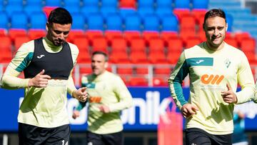 Muñoz y Lasure entrenando con el Eibar