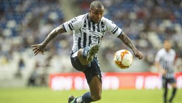 El delantero colombiano estuvo en la mayoría de los ataques regiomontanos ante el Club Universidad Nacional.