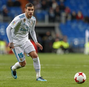 El francés fue cedido al Alavés (por el Atlético) en la temporada 2016-2017. Ese mismo año fichó por el Real Madrid y estuvo hasta 2018 en el club blanco.