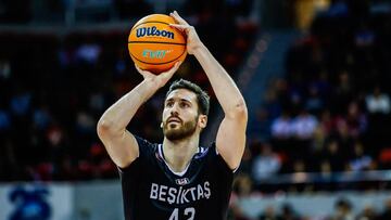 El montenegrino Nemanja Djurisic, quinto fichaje colegial