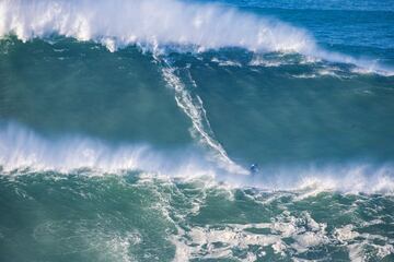 TUDOR Nazar¨¦ Tow Surfing Challenge presented by Jogos Santa Casa.