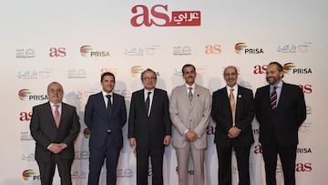 Alfredo Rela&ntilde;o, Alejandro Mart&iacute;nez, Manuel Polanco, Sheik Dr. Khalid Thani A. Al Thani, Abdul Latif Bin Abdullah Al Mahmoud y Juan Cnat&oacute;n.