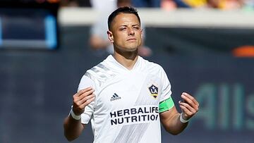 En el día internacional del médico, Chicharito se unió a las personas que se encuentran agradeciendo al personal de salud que lucha contra el coronavirus.