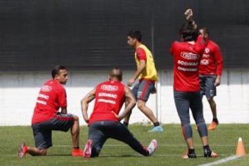 Chile sigue preparándose para enfrentar a Uruguay