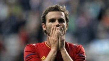 Mata se lamenta durante el partido contra Honduras, que supuso la eliminación de España.