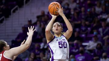 Ayoka Lee: de romperse la rodilla al r¨¦cord de puntos de la NCAA