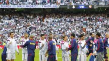 El Barça es favorito en las apuestas, pero el Madrid confía en remontar en las cinco jornadas que aún quedan.