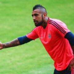 Beckenbauer: "Arturo Vidal debe controlar su disciplina"
