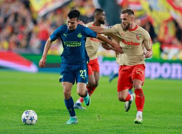 Hirving Lozano labelled “amateur” by press after poor PSV performances