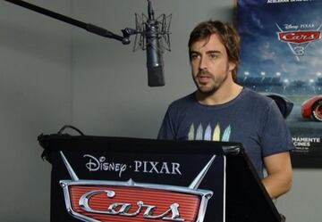 Fernando Alonso durante el doble de 'Cars'. DISNEY