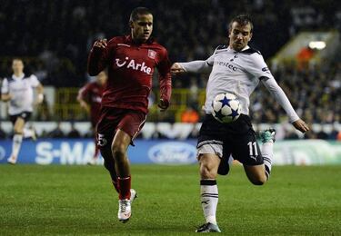 Van der Vaart bitter about Betis spell