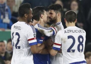 Diego Costa la lía al morder a un rival y escupir al árbitro en el Everton-Chelsea de la FA Cup.