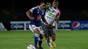 Millonarios jugando en El Camp&iacute;n ante Once Caldas