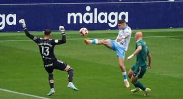 Roberto tuvo un duelo estelar con Rentero.