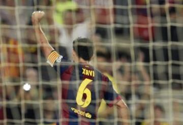 Xavi Hernández celebra el 1-0.