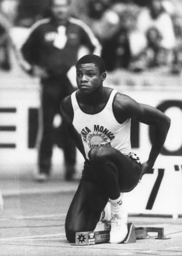 Carl Lewis en los principios de su carrera en los trials con su equipo de Santa Mónica.