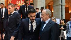 Facundo Campazzo y Florentino P&eacute;rez.