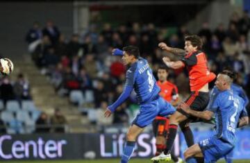 0-1. El portero azulón Guaita marcó en propia puerta tras un remate de Íñigo Martínez.