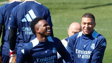 Mbappé, con la ayuda de Vinicius