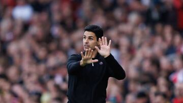 LONDON, ENGLAND - OCTOBER 30:  Mikel Arteta, Head Coach of Arsenal during the Premier League match between Arsenal FC and Nottingham Forest at Emirates Stadium on October 30, 2022 in London, United Kingdom. (Photo by Marc Atkins/Getty Images)