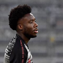 Davies, uno de los héroes del 2-8 al Barça