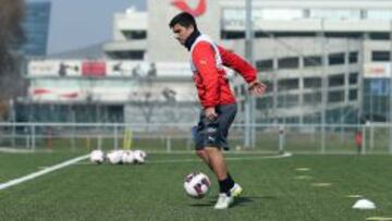 Pizarro entren&oacute; con los titulares este martes.