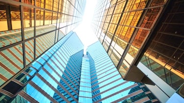 Científicos en China realizan un avance energético inédito: podrá alimentar electrodomésticos a través de las ventanas de los edificios