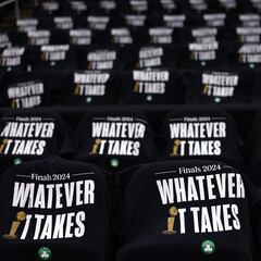 Who is The Amazing Sladek, the half-time performer at the NBA Finals game 5 in Boston?