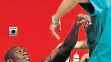 <b>PERFECTO. </b>Pape Thiaw pasó el reconocimiento médico en Lorca y firmó el contrato con el club.