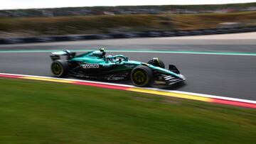 Fernando Alonso (Aston Martin AMR25). Spa-Francorchamps, Bélgica. F1 2025.