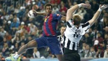 Wael Jallouz aportó goles para el Barcelona.