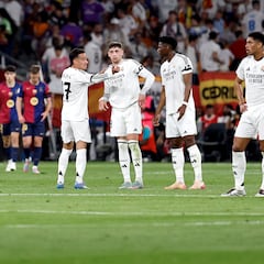 De señalado a indiscutible: el futbolista blanco que recupera su mejor nivel