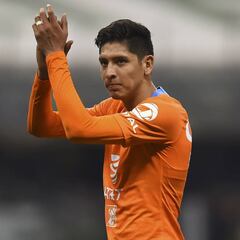 Carlos Salcedo tundió con todo a Edson Álvarez por burlarse