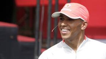 Hamilton: "Estoy entusiasmado con la posibilidad de que Schumacher vuelta"