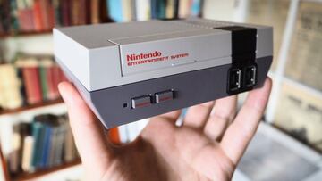 ?Por qu¨¦ esta Mini NES de Nintendo vale 800 euros?