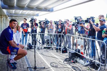 “Lamine o Nico optarán al Balón de Oro”