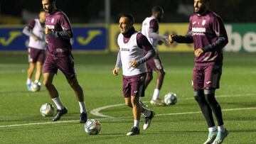 Cazorla, en el entrenamiento del viernes.