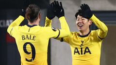 Soccer Football - Europa League - Group J - LASK Linz v Tottenham Hotspur - Linzer Stadion, Linz, Austria - December 3, 2020 Tottenham Hotspur&#039;s Son Heung-min celebrates scoring their second goal with Gareth Bale REUTERS/Lisi Niesner