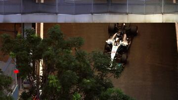 Lewis Hamilton con el Mercedes en Singapur.