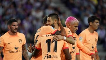Atletico Madrid's Argentine defender Nahuel Molina (C) celebrates with teammates after scoring his team's first goal during the Spanish league football match between Real Valladolid FC and Club Atletico de Madrid at the Jose Zorilla stadium in Valladolid on April 30, 2023. (Photo by CESAR MANSO / AFP)