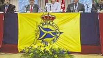 <b>ACTO INAUGURAL. </b>Lissavetzky, Tamames, Aguirre, Cortázar y Fisas.