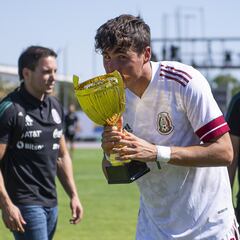 Gago llama a Wilke para primer equipo