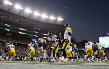 Pittsburgh Steelers-New England Patriots.