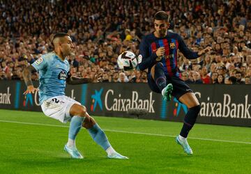 Ferrán Torres y Hugo Mallo.