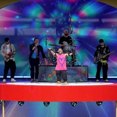 Emmanuel Kelly, el refugiado iraquí que conquistó el show de medio tiempo del Mundial de Clubes junto a Coldplay