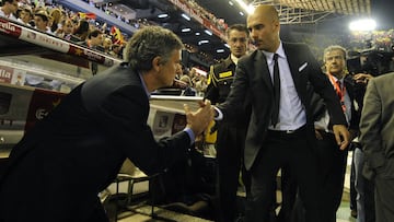 Mourinho y Guardiola, ante de la final de Copa 2011.