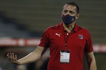 Aldo Bobadilla, extécnico de Medellín, en un duelo de Copa Libertadores a puerta cerrada el 16 de septiembre de 2020 en el Atanasio Girardot.