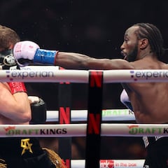 Terence Crawford reveals the tactics he used to beat Canelo Álvarez